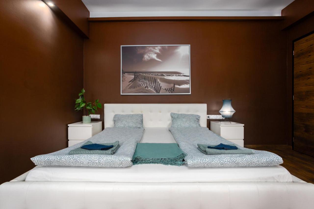 Nightingale Luxury Apartment Budapeste Exterior foto